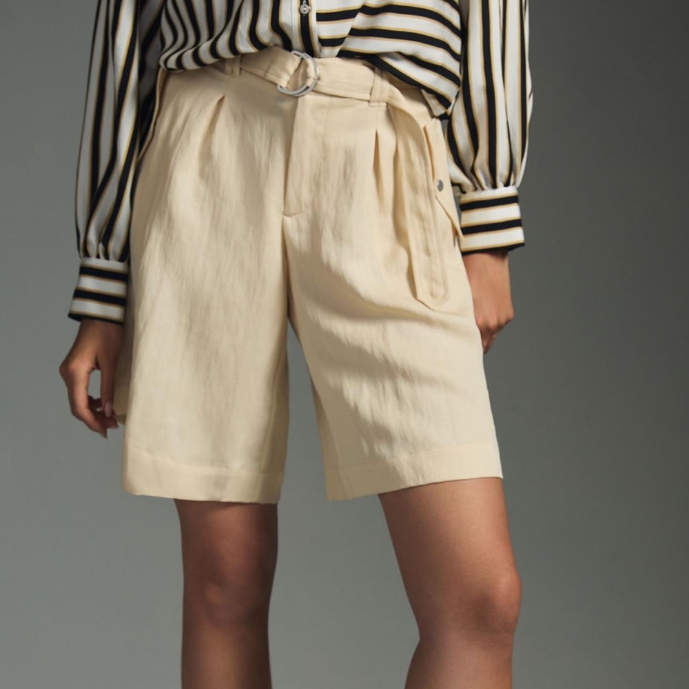 Anthropologie cream lyocell blend Bermuda shirts with belt size 6 NWT